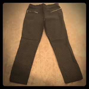 Cropped stretchy pants